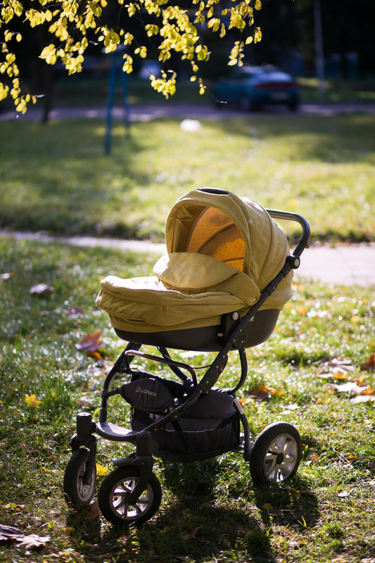 Protection soleil bébé en poussette : tout ce qu'il faut savoir