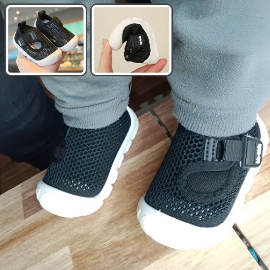 chaussure bebe noir avec pied